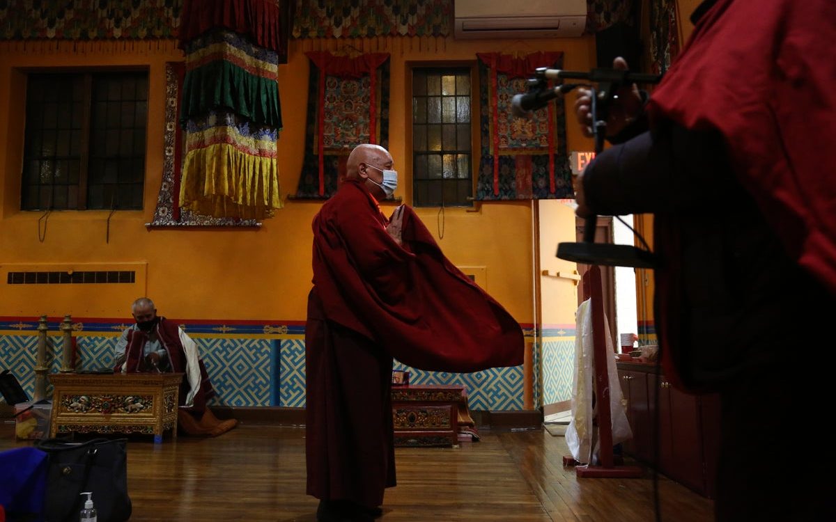 buddhist monk in brooklyn holds off armed robbers with shelf bracket
