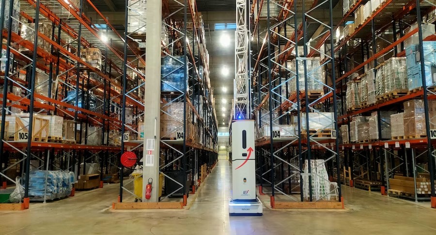 UK’s top robotics firm makes expansion to North American logistics market